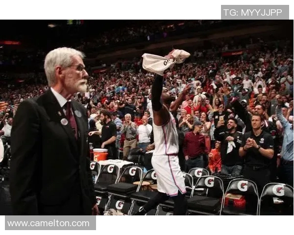 南京网球队的比赛经验揭秘：网球巨献背后的故事与技巧分享