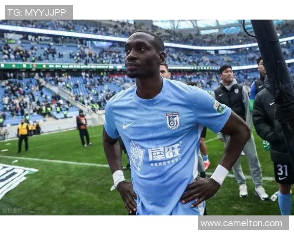 足球明星之子展现惊人天赋未来可期引发球迷热议